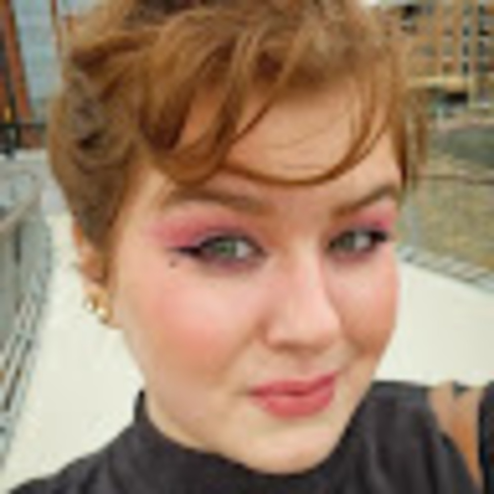 Meet your Posher, Caytlin
